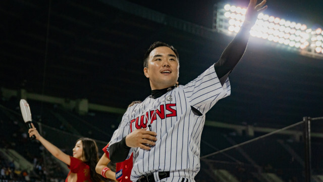 1ebec223e0dc2bae61abe9e74683716d9cd423a0bf0798fdfd56d4bab1f055815ed7339a727449bc1d5426a41386d6e4b1d06fe7