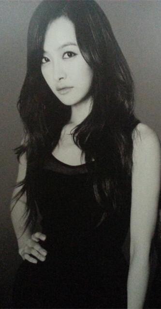 BbcM_lXCAAAf0-u.jpg:large