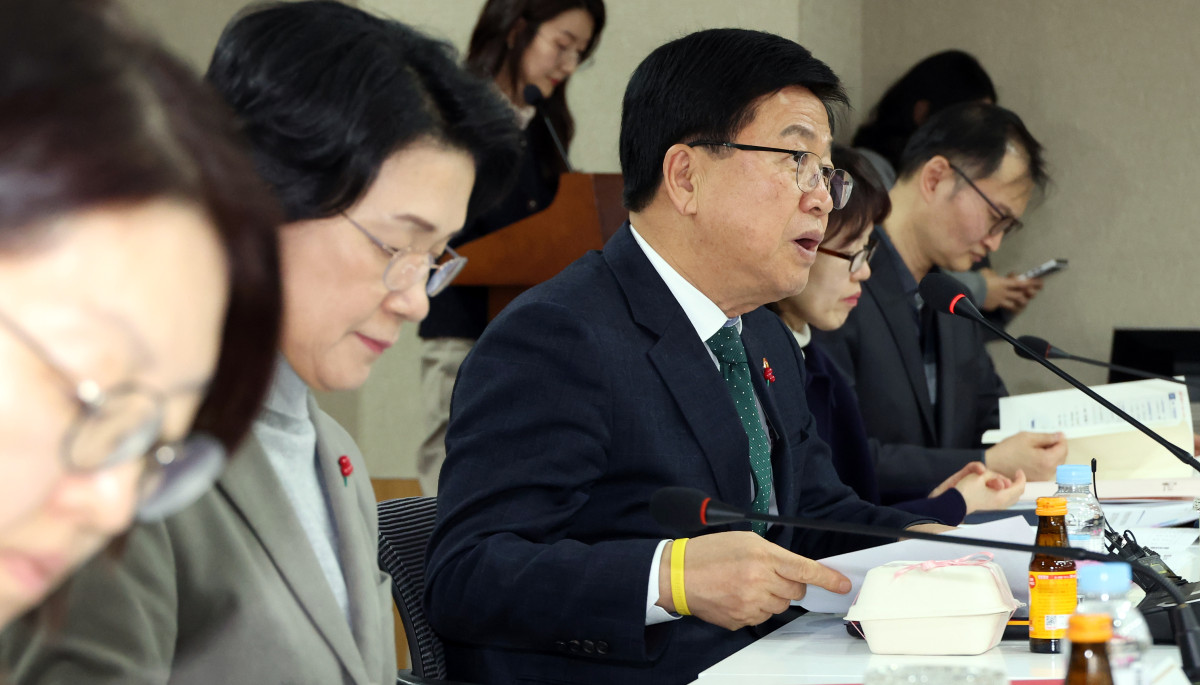 7ced8076b58269fe3dea98bf06d6040390a1d68acbb9db014cbd