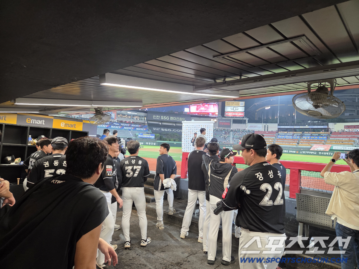 7ced8076b5836ff33eed98bf06d60403d3cf651e04b080a41d