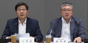 1ebec223e0dc2bae61abe9e74683716d90d422a0bf0c98f4f85ad4b0b7f14e8d33fceb131eea225fd476340a1a62194ed1