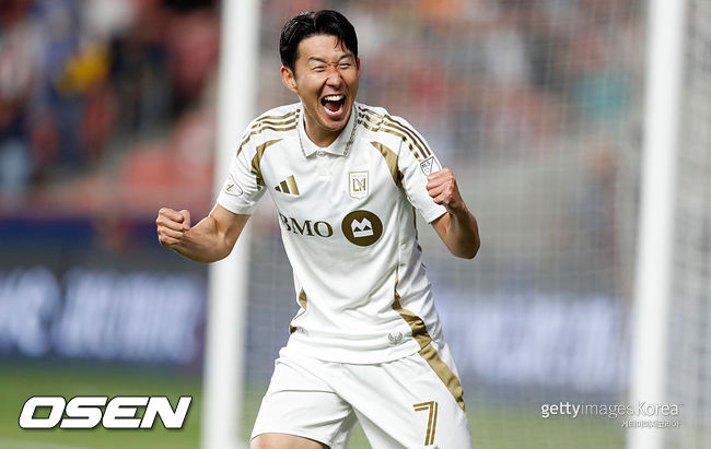 7ced8076b4876ef43ae698bf06d604030d4b419557191a46b963