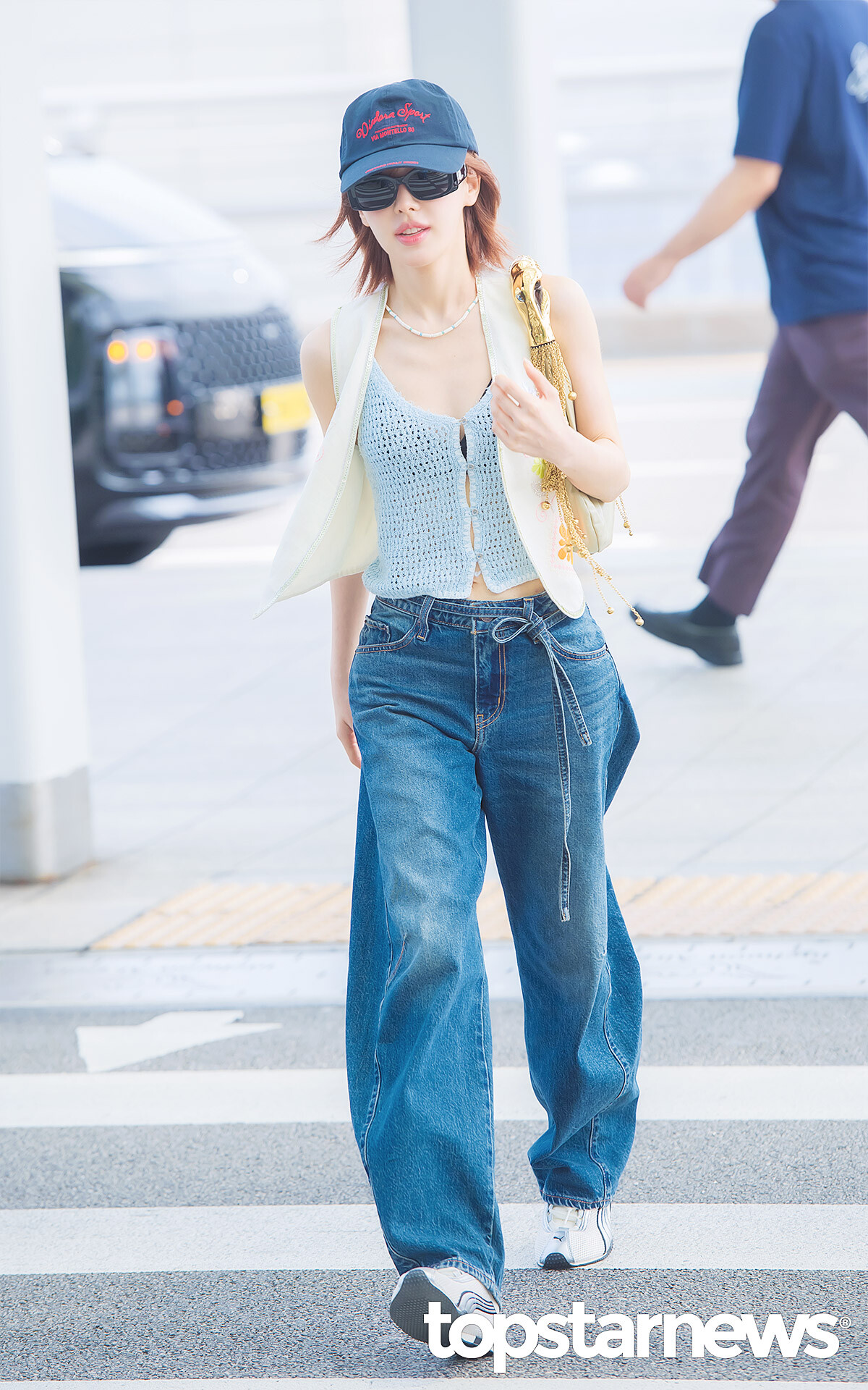 7fed8273b58a68fe51ee84e046847673c17f1b6c8489f975314bf20d9311eb