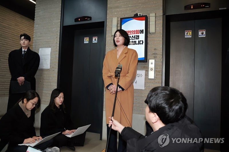 74ee8171b28a6cf23ceee9b413817368d03aff089b591e13eaf27943723026e3dd6a6837db1333f3be13c9c996851a98657362d1b36bd9db54bf67debc2f924b531252ecc18e587b9c2684e45829dc4a9e7a3d4585c9cf7d301a7f2d72ae011959d7d093eeba9173ba2f20e5ddd517996d9b64176a78bb3c63ebc7