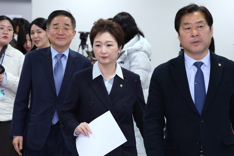 28b9d932da836ff13ee98ee045867569da8d670ca38dc976acad3355469195f257d3