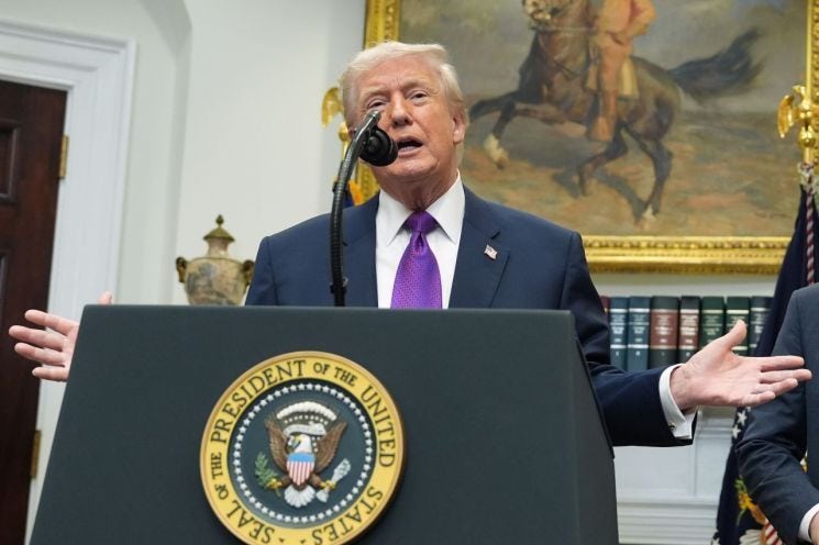 7898f202b4811df623ed8594479c701cf93d22e3c51b95eb286c4349e0135cd4adfd83564aa97fddf58cb2e1c81bafe981cbcb01