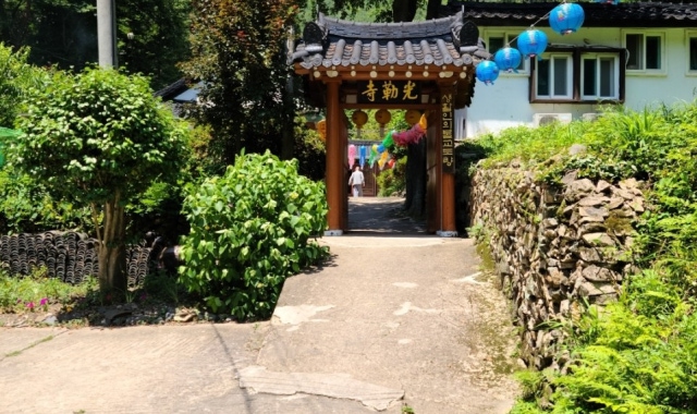 7ef3da36e2f206a26d81f6e747897d6566